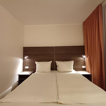 Hotel Ariana Cologne Extérieur photo