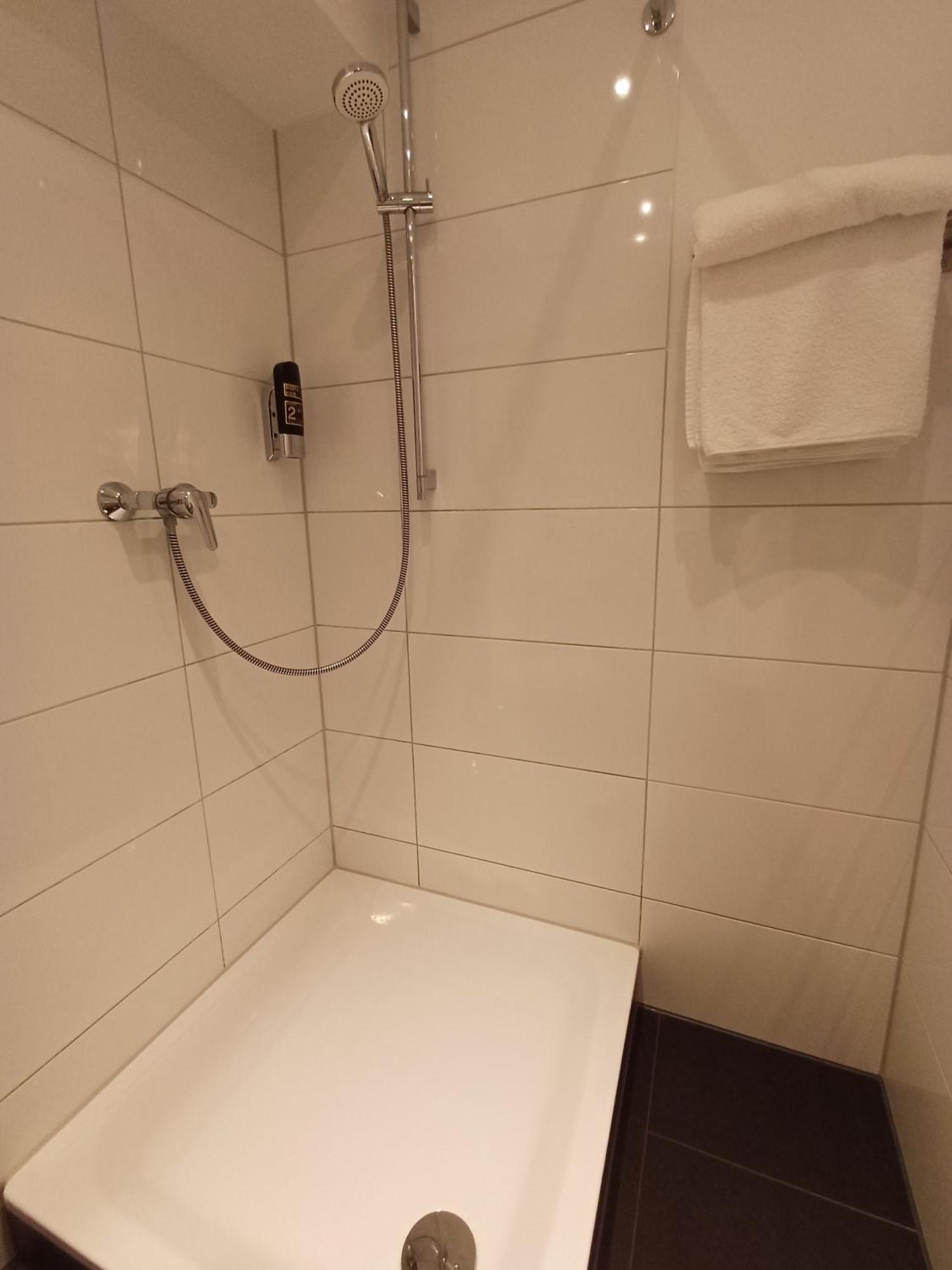 Hotel Ariana Cologne Extérieur photo